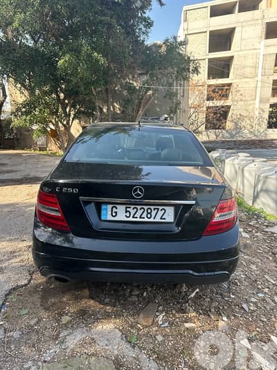 Mercedes-Benz C-Class 2012