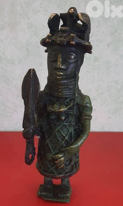 vintage  lion sculpture bronze