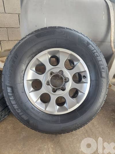 جنط  toyota fj cruiser موديل ال٢٠١٤+