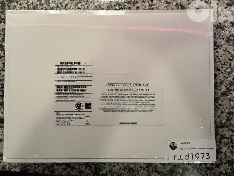 Sealed MacBook Air 13.6-inch 1