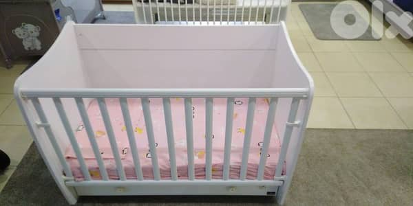 baby crib