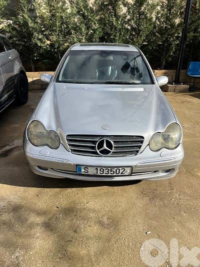 Mercedes-Benz C-Class 2004
