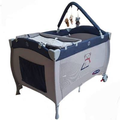 baby crib + matrress