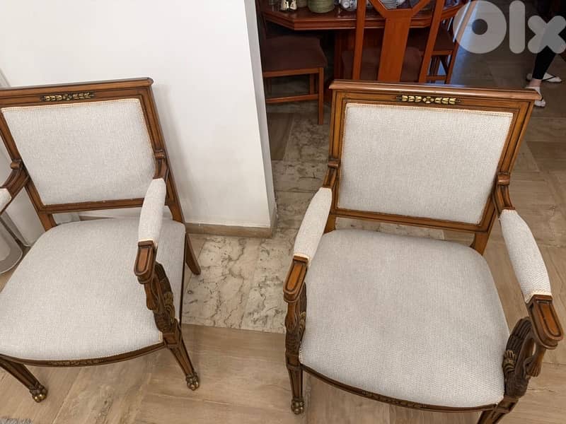 Furniture and paintings 1