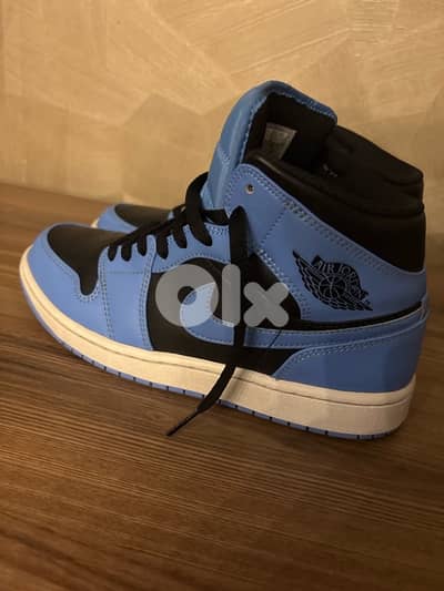 Air Jordan/Jordan 1 Mid University Blue And Black