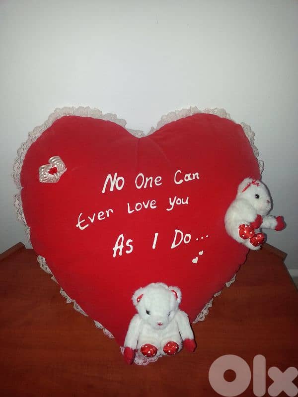 (  un large choix de peluches à la vente   70$ ) 1