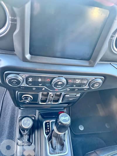 Jeep Wrangler Sahara 2019