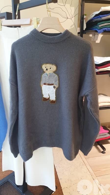 new in tag sweater free size-3 colors available 1