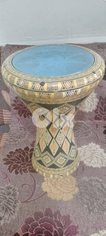 دربكة قديمة مزخرفه