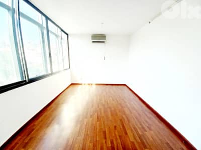 AH-HKL-4891 Catchy office for rent in a Prime Location Beirut, Mathaf
