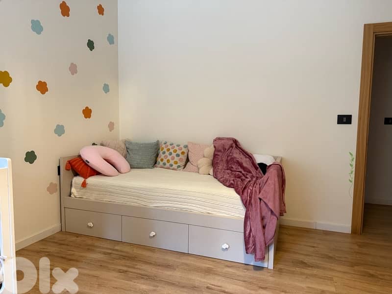 Daybed / Nursery bed / Sofa bed / Twin size bed with storage 3