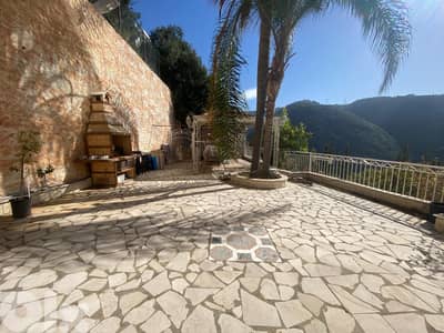 Apartment For Sale In Blat - شقة للبيع في بلاط