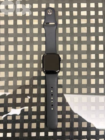 apple watch 9 series VERY CLEAN BEARLY USED
