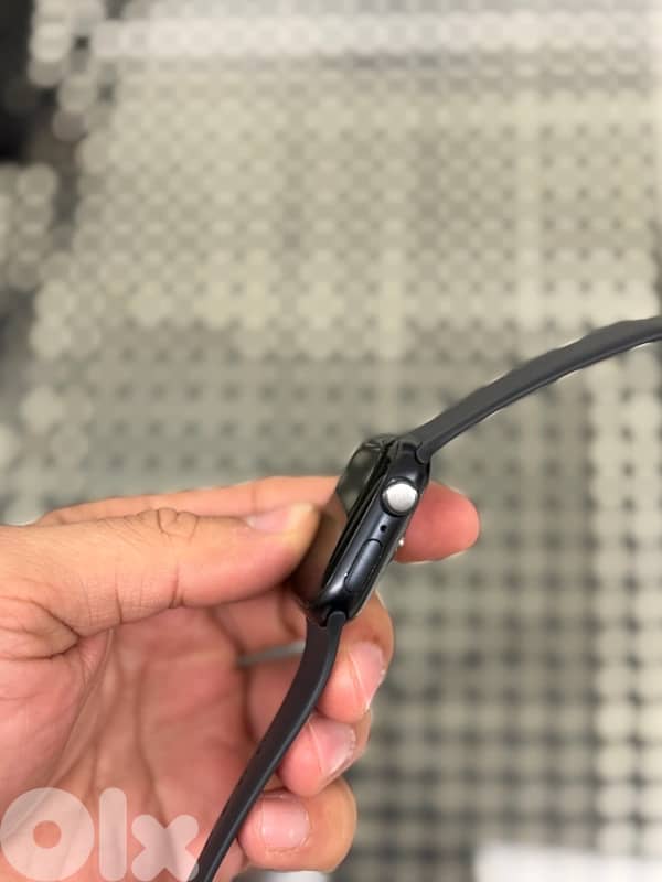 apple watch 9 series VERY CLEAN BEARLY USED 2