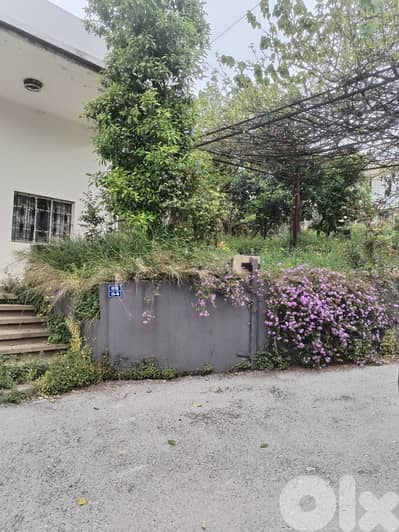 Land with house for sale in Jeita عقار مع منزل للبيع في جعيتا
