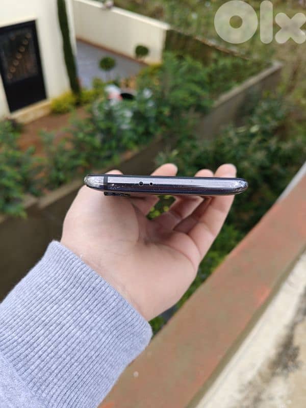 Xiaomi Mi 9 4
