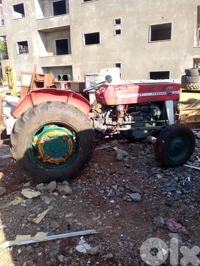Massey Ferguson 135 Tractor