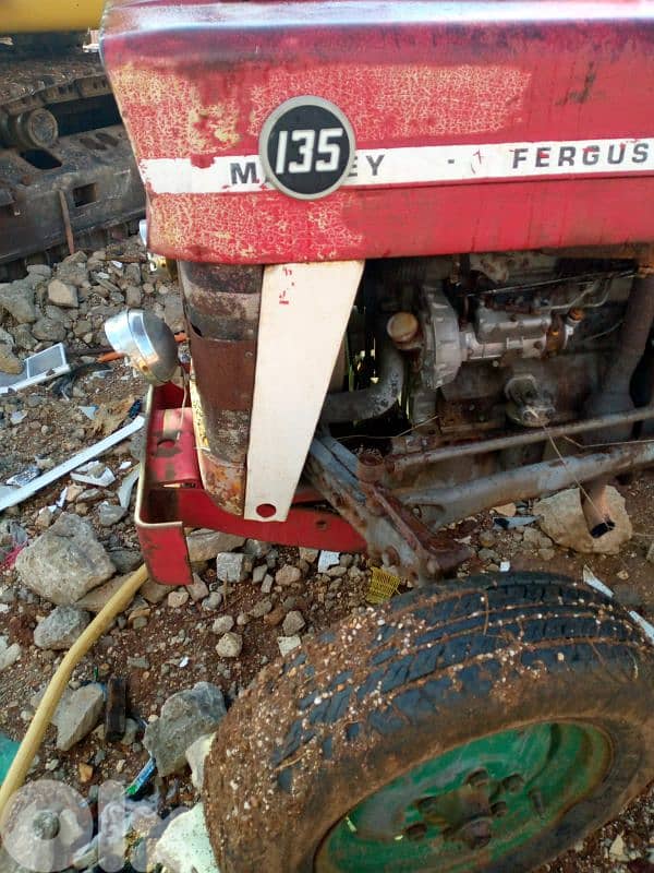 Massey Ferguson 135 Tractor 3