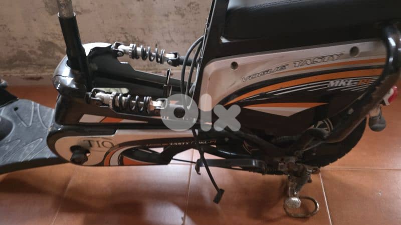 electric motorcycle 3