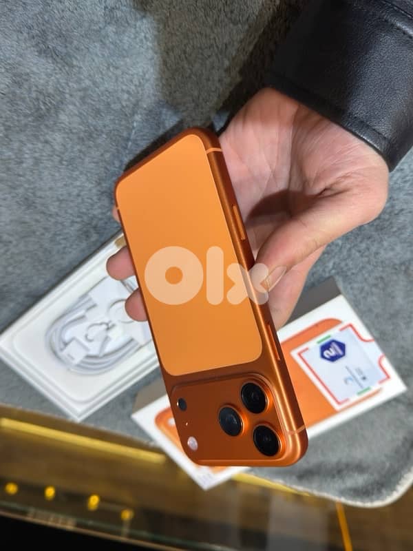 NEW IPHONE 17 PRO MAX 512 GB 1 sim + esim 5