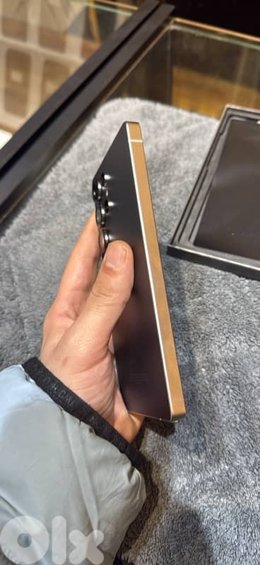 USED S25 ULTRA 12 RAM 256 GB 4