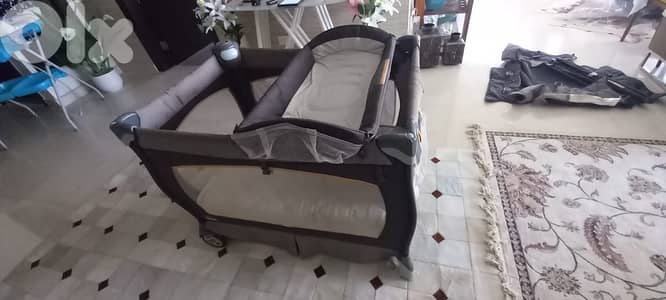 chicco baby crib