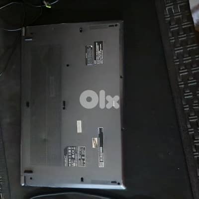 laptop MSI 15m stealth