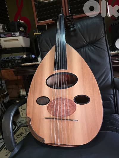 عود احترافي جديد غير مستعمل 2026 Professional Oud Made in