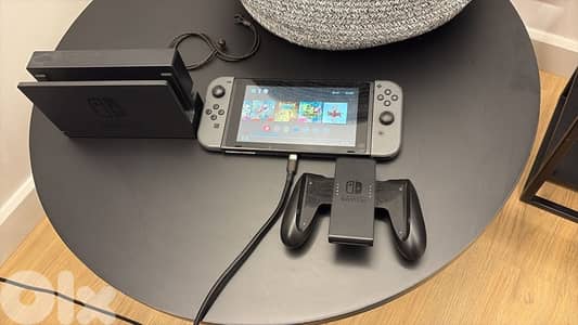 NINTENDO SWITCH BUNDLE(Including console)