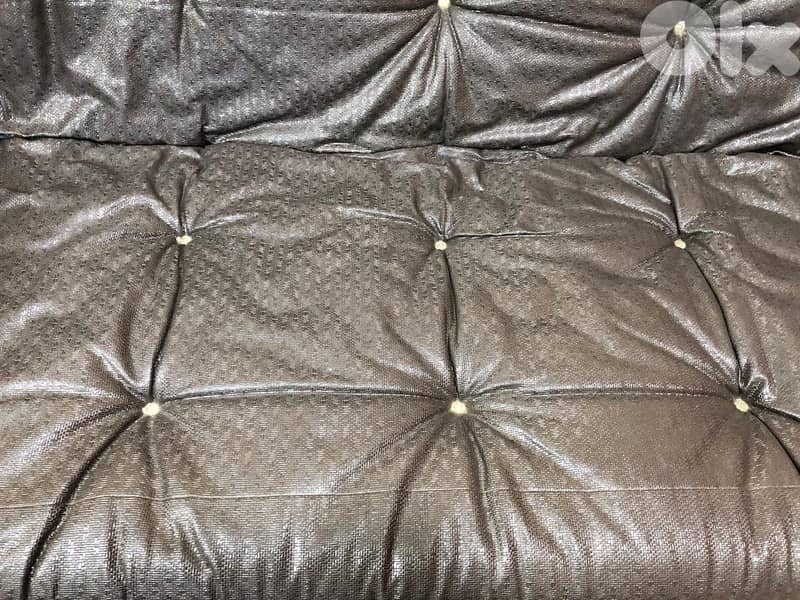 Leather couch / bed 2