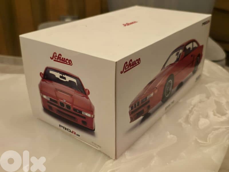 1:18 BMW M8 E31 14