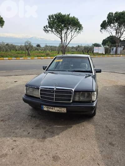 مرسيدس بنز 190 1992