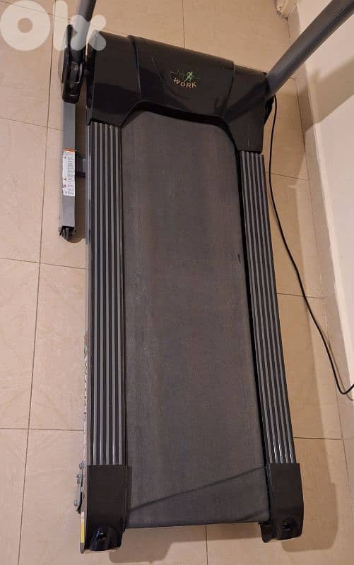 New Treadmill b 150 $ 4