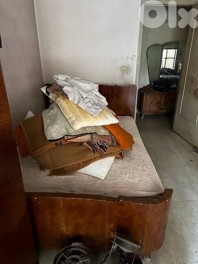 غرفة نوم تخت محوز خشب ممتاز