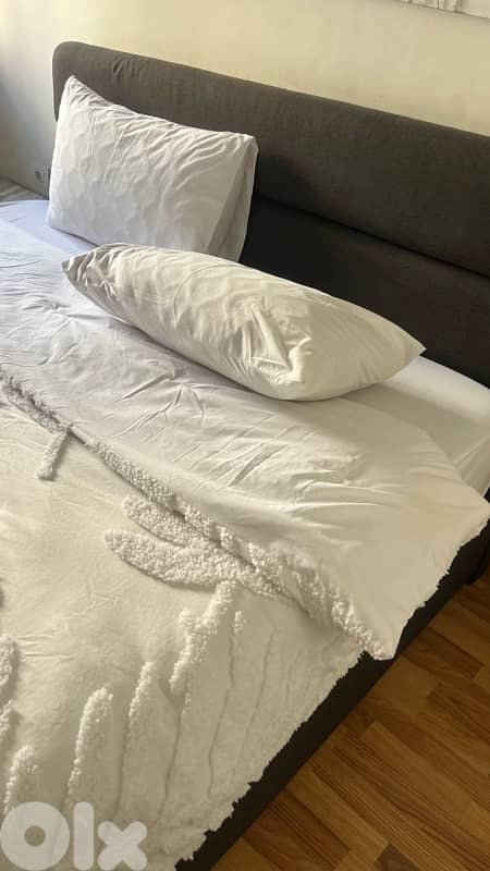 king size bed 3