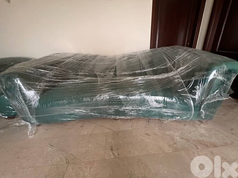 CHESTERFIELD SOFA’s 1