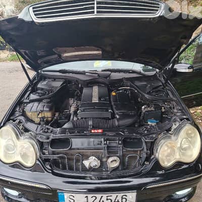 مرسيدس بنز 240/260/280 2005