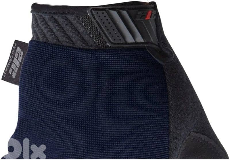performance gloves 2