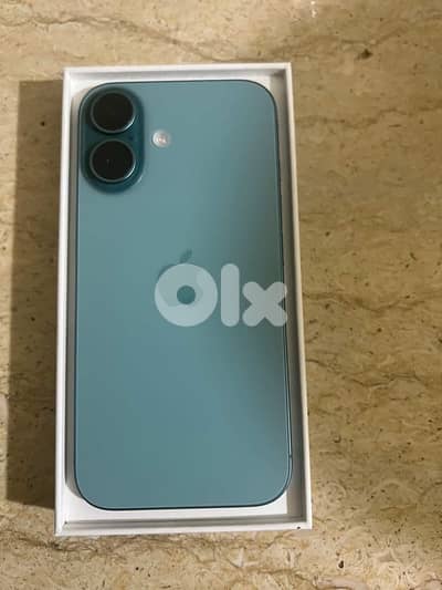 iphone 16 teal color used like newww