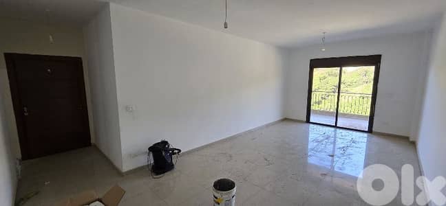zouk mosbeh 155m 3 bed 3wc open view Floor 3 for 500$