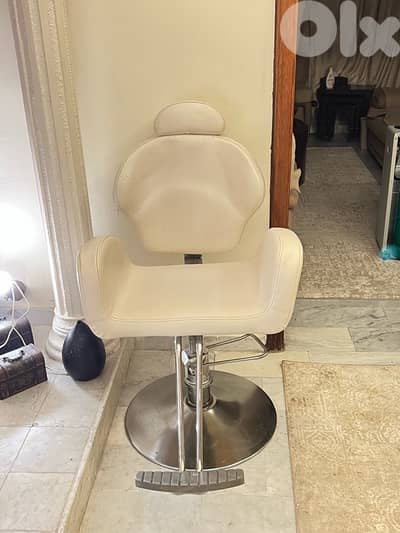 Desk/Salon Chair