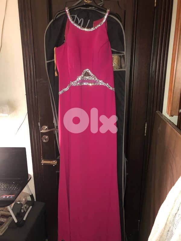 1 time used dress for classic Events size 46 5