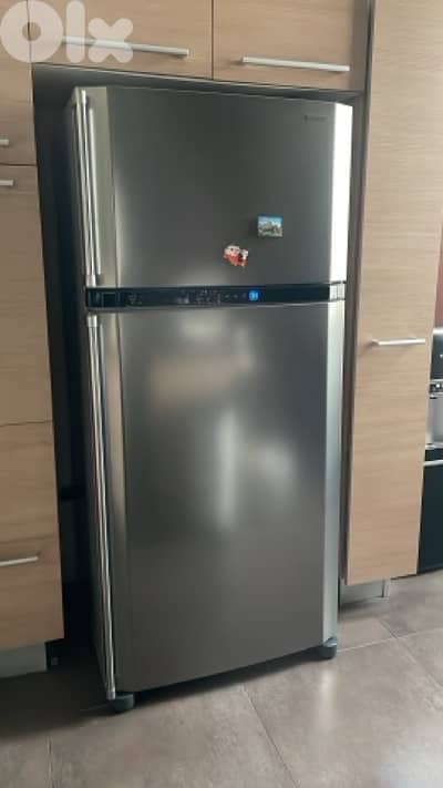 Refrigerator