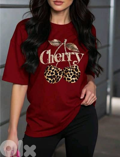Women's burgundy tshirt