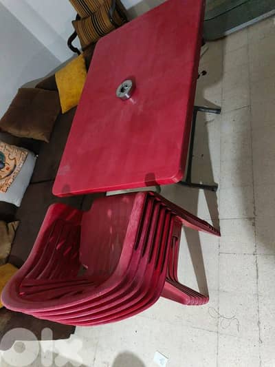 طاوله سفرا بيتنطوي و6كراسي