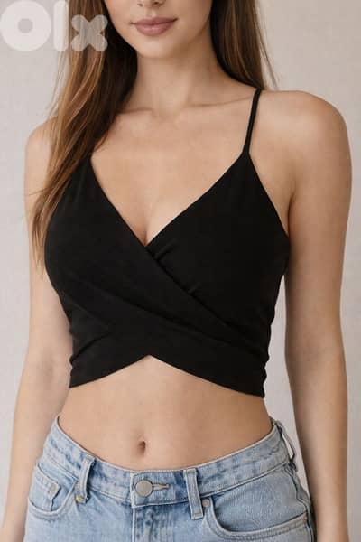 Women's black crop top