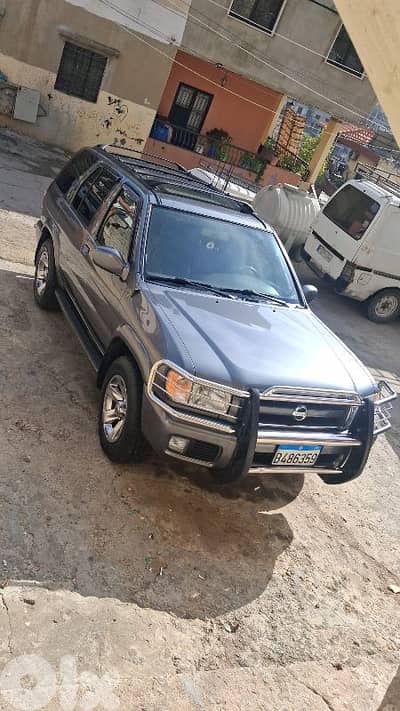 نيسان باثفايندر ٢٠٠٤