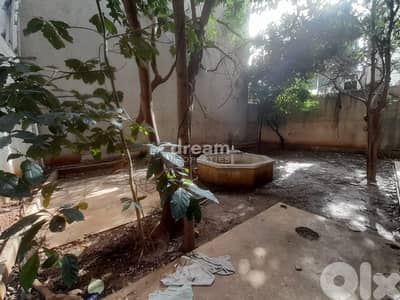 Traditional Apartment for Rent – Achrafieh ach0165dpst