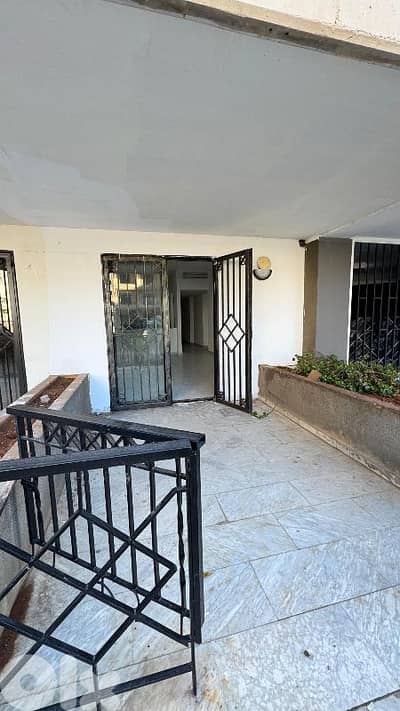 Jounieh chalet behind malibu