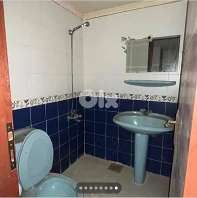 للبيع، حمامات حالة جيدة جدا، كانو راكبين بشقة ولا مرة إنسكنت. مفكوكين